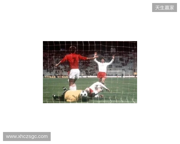 卡什：跟莱万并肩作战感觉很棒；希望能随波兰再踢一次世界杯